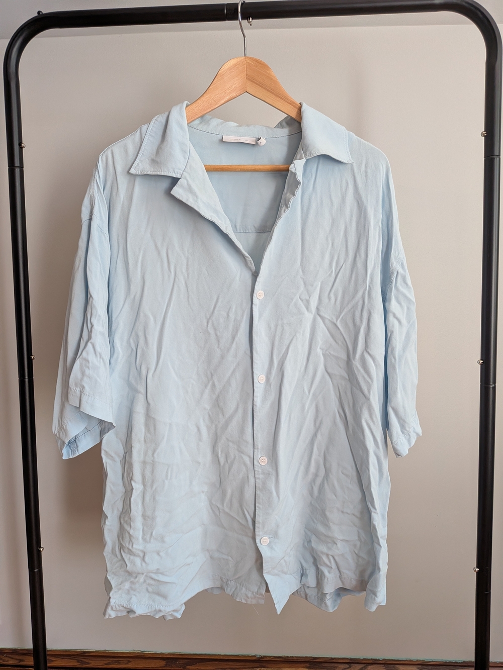 Weekday Men's Light Blue Lightweight Button-Up Shirt